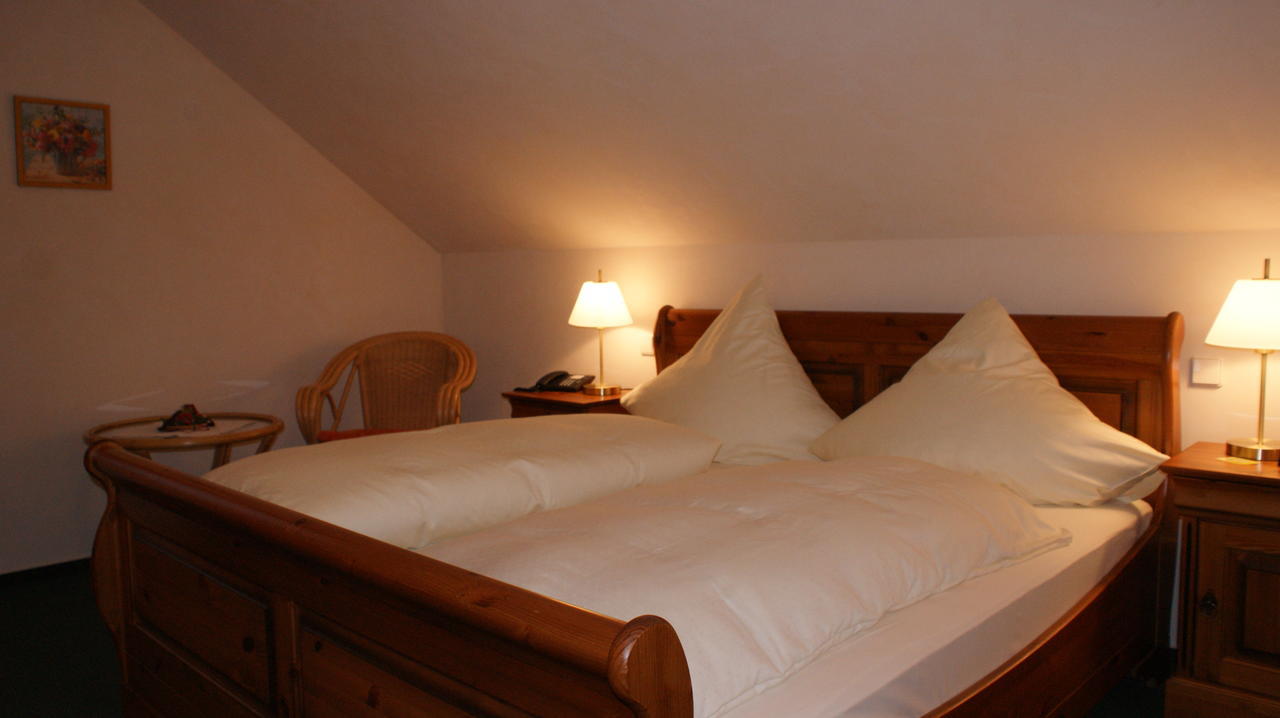 Landhotel Loenskrug Hellental Cameră foto
