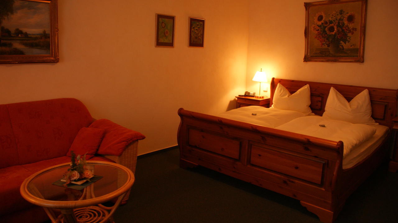 Landhotel Loenskrug Hellental Cameră foto