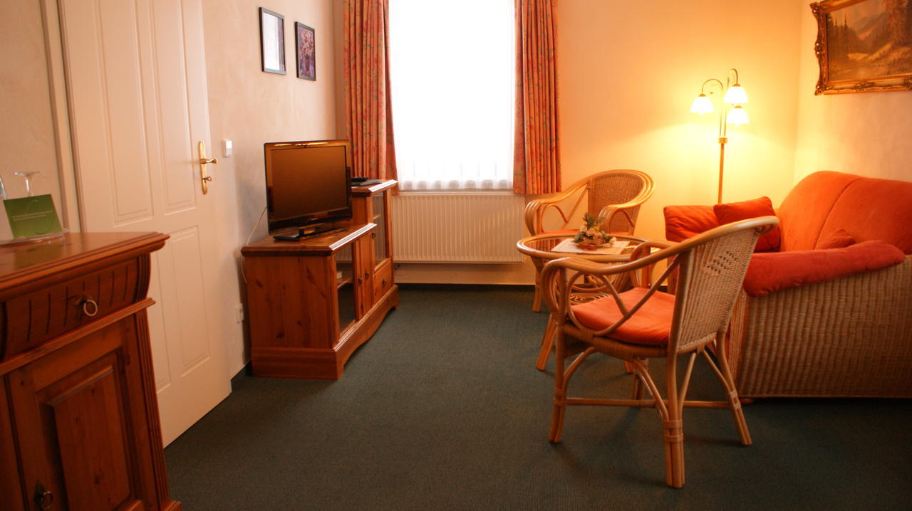 Landhotel Loenskrug Hellental Cameră foto